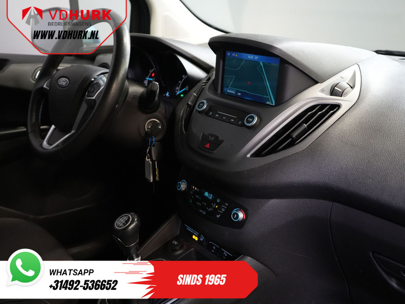 Ford Transit Courier 1.0 EcoBoost BENZINE BPM VRIJ! Dealer Onderhouden/ NL Auto/ Carplay/ Climate/ Cruise/ Stoelverw./ Trekhaak/ LMV - Van kecil: gambar 1 Ford Transit Courier 1.0 EcoBoost BENZINE BPM VRIJ! Dealer Onderhouden/ NL Auto/ Carplay/ Climate/ Cruise/ Stoelverw./ Trekhaak/ LMV - Van kecil: gambar 1