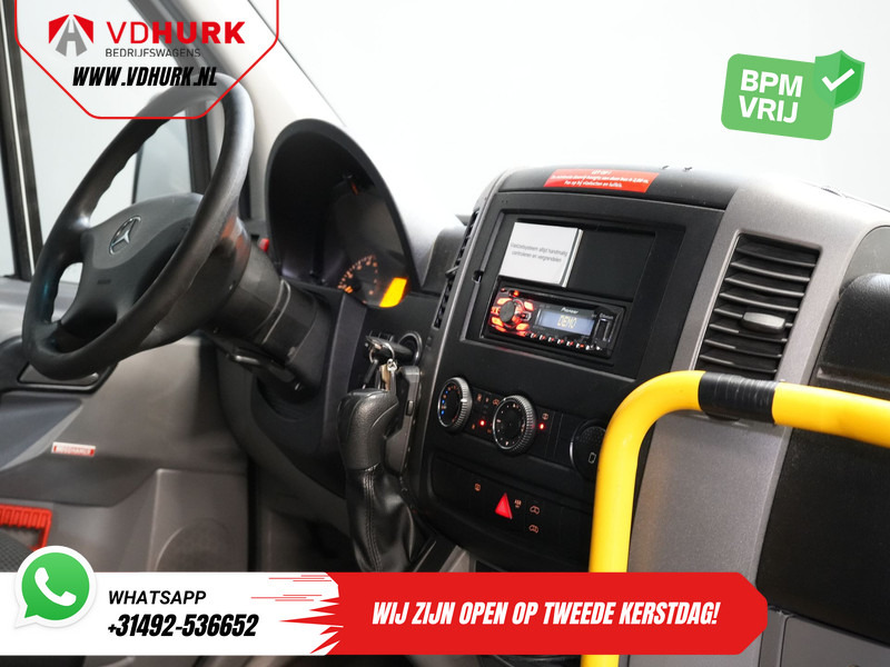 Mercedes-Benz Sprinter 313 2.2 CDI Aut. L2H2 € 10.648 Incl. BTW EXPORT Combi/ 9 Persoons/ Kombi/ 9P/ Airco/ Rolstoellift/ Electr. deur/ - Bus mini, Van penumpang: gambar 3 Mercedes-Benz Sprinter 313 2.2 CDI Aut. L2H2 € 10.648 Incl. BTW EXPORT Combi/ 9 Persoons/ Kombi/ 9P/ Airco/ Rolstoellift/ Electr. deur/ - Bus mini, Van penumpang: gambar 3