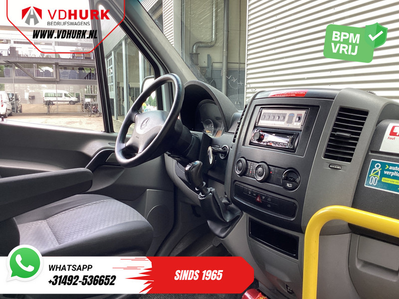 Mercedes-Benz Sprinter 313 2.2 CDI L2H2 €9.922 Incl. BTW BPM VRIJ! EXPORT ONLY Combi/ 9 Persoons/ Kombi/ 9P/ Airco/ Rolstoellift - Bus mini, Van penumpang: gambar 3 Mercedes-Benz Sprinter 313 2.2 CDI L2H2 €9.922 Incl. BTW BPM VRIJ! EXPORT ONLY Combi/ 9 Persoons/ Kombi/ 9P/ Airco/ Rolstoellift - Bus mini, Van penumpang: gambar 3