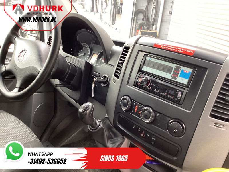 Mercedes-Benz Sprinter 313 2.2 CDI L2H2 €9.922 Incl. BTW BPM VRIJ! EXPORT ONLY Combi/ 9 Persoons/ Kombi/ 9P/ Airco/ Rolstoellift - Bus mini, Van penumpang: gambar 3 Mercedes-Benz Sprinter 313 2.2 CDI L2H2 €9.922 Incl. BTW BPM VRIJ! EXPORT ONLY Combi/ 9 Persoons/ Kombi/ 9P/ Airco/ Rolstoellift - Bus mini, Van penumpang: gambar 3