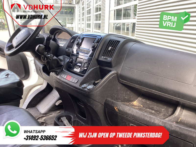 Peugeot Boxer 2.0 HDI 130 pk L2H2 EXPORT ONLY Gev.Stoel/ Climate/ Navi/ Camera/ Cruise/ Trekhaak - Van kecil: gambar 3 Peugeot Boxer 2.0 HDI 130 pk L2H2 EXPORT ONLY Gev.Stoel/ Climate/ Navi/ Camera/ Cruise/ Trekhaak - Van kecil: gambar 3