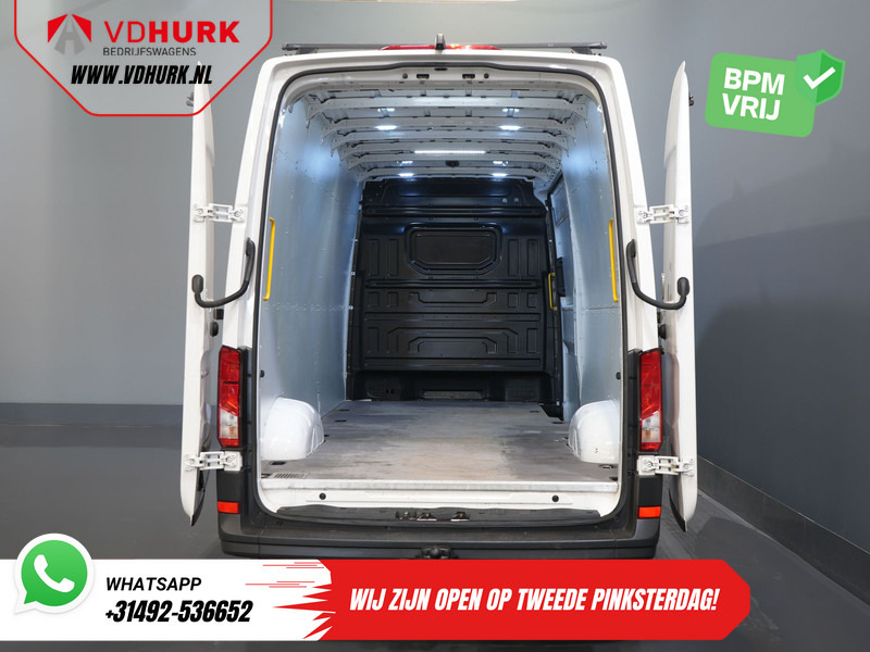 Volkswagen Crafter 35 2.0 TDI 180 pk L4H3 BPM VRIJ! RWD Tacho/ 270gr deuren/ 3.5T trekverm./ Navi/ Carplay/ Climate/ Camera/ Cruise/ Trekhaak - Van panel: gambar 5 Volkswagen Crafter 35 2.0 TDI 180 pk L4H3 BPM VRIJ! RWD Tacho/ 270gr deuren/ 3.5T trekverm./ Navi/ Carplay/ Climate/ Camera/ Cruise/ Trekhaak - Van panel: gambar 5