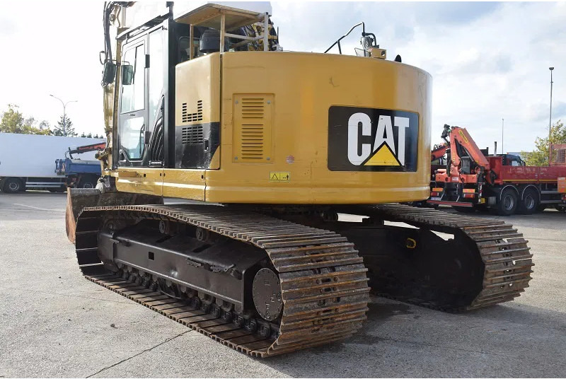 Caterpillar CATERPILLAR 328D. LCR - stock ID97 - Ekskavator perayap: gambar 5 Caterpillar CATERPILLAR 328D. LCR - stock ID97 - Ekskavator perayap: gambar 5