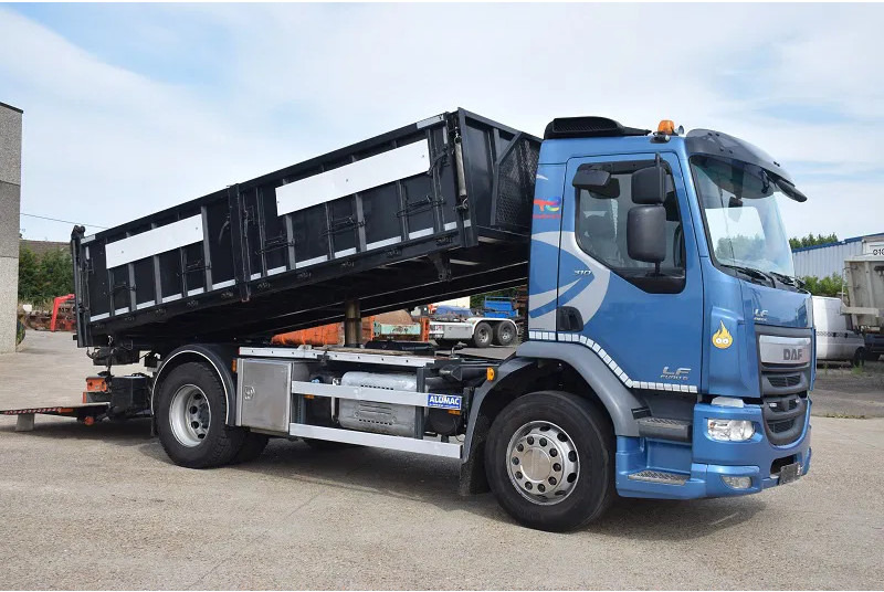 DAF LF 310 - Truk jungkit: gambar 2 DAF LF 310 - Truk jungkit: gambar 2
