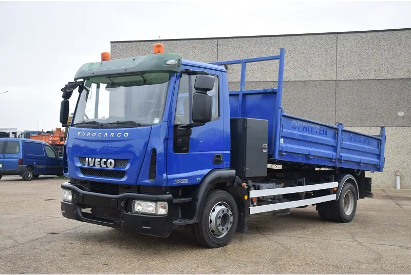 Iveco EuroCargo 120 - Truk jungkit: gambar 1 Iveco EuroCargo 120 - Truk jungkit: gambar 1