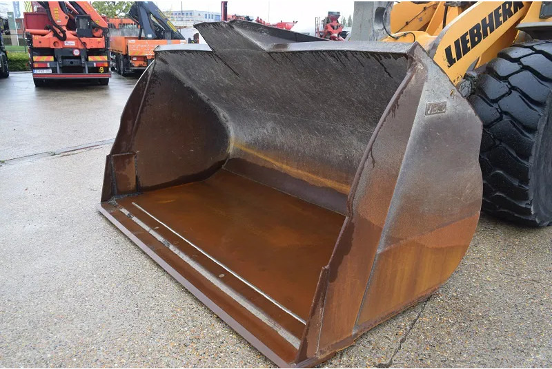 Liebherr L576 X power -stock id93 - Wheel loader: gambar 4 Liebherr L576 X power -stock id93 - Wheel loader: gambar 4