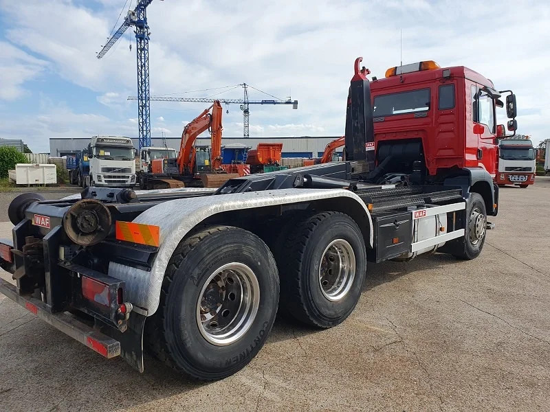 MAN TGA 28.390 - Hook lift: gambar 4 MAN TGA 28.390 - Hook lift: gambar 4