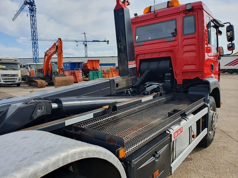 MAN TGA 28.390 - Hook lift: gambar 5 MAN TGA 28.390 - Hook lift: gambar 5