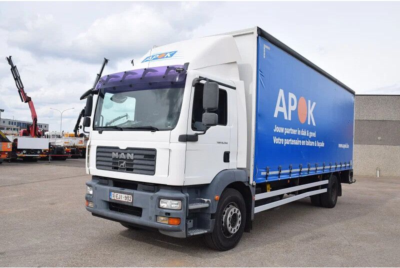 MAN TGM 18.280 - Truk dengan terpal samping: gambar 4 MAN TGM 18.280 - Truk dengan terpal samping: gambar 4