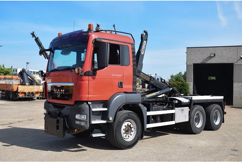 MAN TGS 33.440 - Hook lift: gambar 1 MAN TGS 33.440 - Hook lift: gambar 1