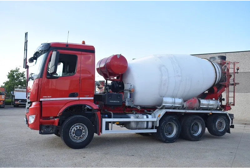 Mercedes-Benz Arocs 3640 DEBUF 9 CUB - Truk pengaduk beton: gambar 2 Mercedes-Benz Arocs 3640 DEBUF 9 CUB - Truk pengaduk beton: gambar 2