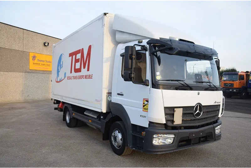 Mercedes-Benz Atego 1021 - Truk box: gambar 4 Mercedes-Benz Atego 1021 - Truk box: gambar 4