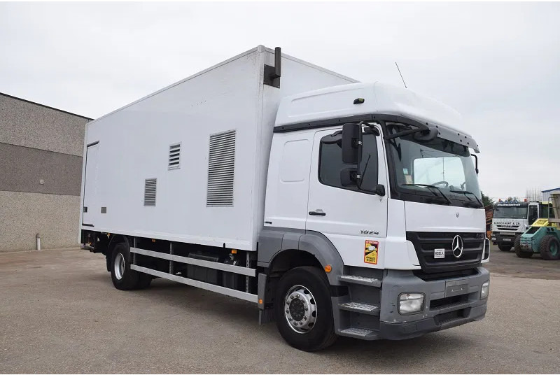 Mercedes-Benz Axor 1824 - Truk box: gambar 4 Mercedes-Benz Axor 1824 - Truk box: gambar 4