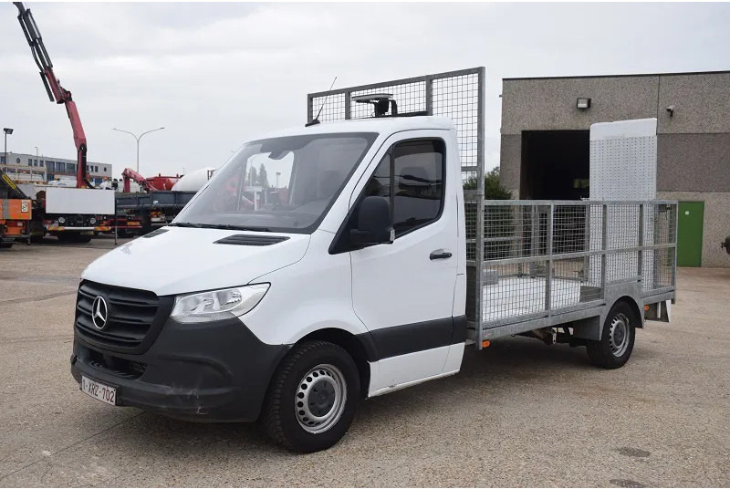 Mercedes-Benz Sprinter 316 - Van flatbed: gambar 1 Mercedes-Benz Sprinter 316 - Van flatbed: gambar 1