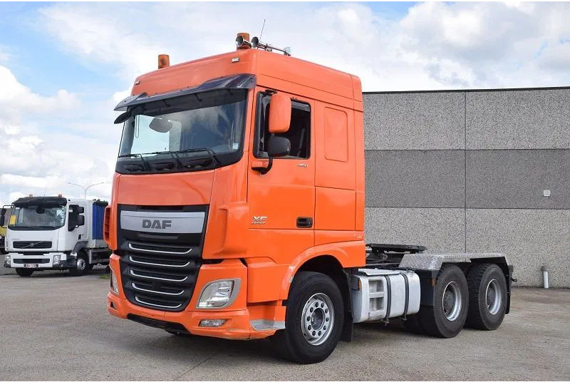 DAF XF 460 - - 58 TON - Tractor head: gambar 1 DAF XF 460 - - 58 TON - Tractor head: gambar 1