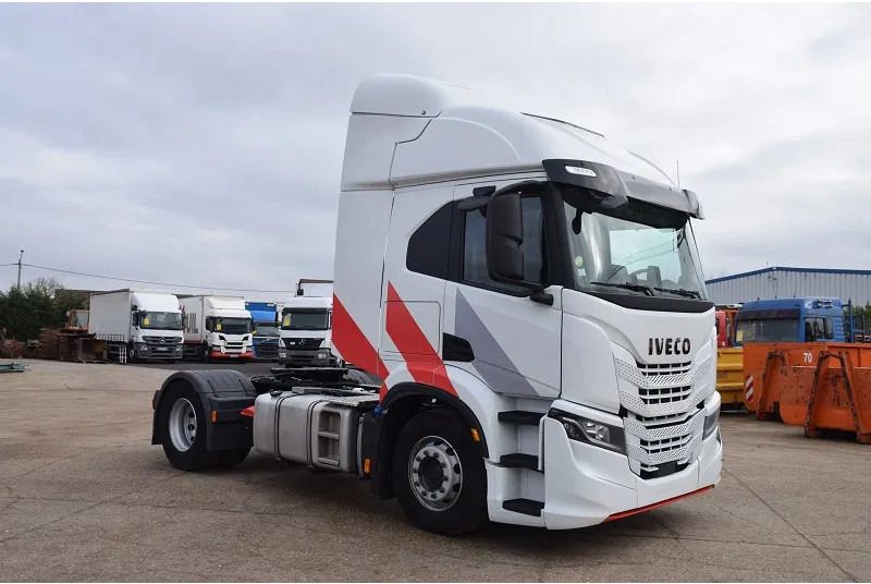 Iveco S-WAY AT460S - Tractor head: gambar 1 Iveco S-WAY AT460S - Tractor head: gambar 1