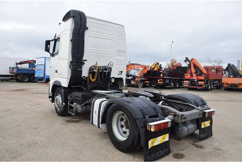 Volvo FH 12.420 - Tractor head: gambar 5 Volvo FH 12.420 - Tractor head: gambar 5