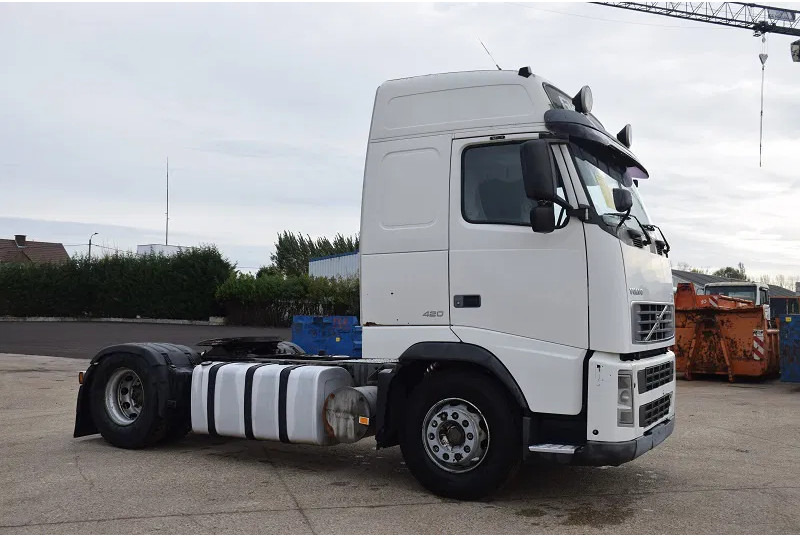 Volvo FH 12.420 - Tractor head: gambar 3 Volvo FH 12.420 - Tractor head: gambar 3