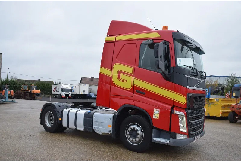 Volvo FH 460 - Tractor head: gambar 5 Volvo FH 460 - Tractor head: gambar 5