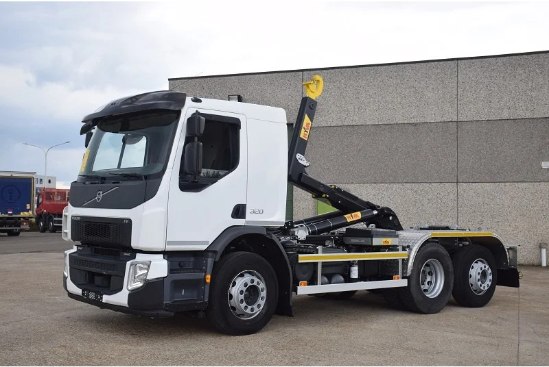Volvo FE 320 - Hook lift: gambar 1 Volvo FE 320 - Hook lift: gambar 1