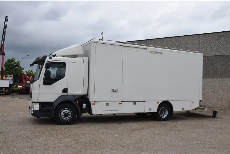 Volvo FL 240 - Truk box: gambar 3 Volvo FL 240 - Truk box: gambar 3