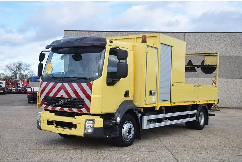 Volvo FL 250 - Truk flatbed: gambar 2 Volvo FL 250 - Truk flatbed: gambar 2