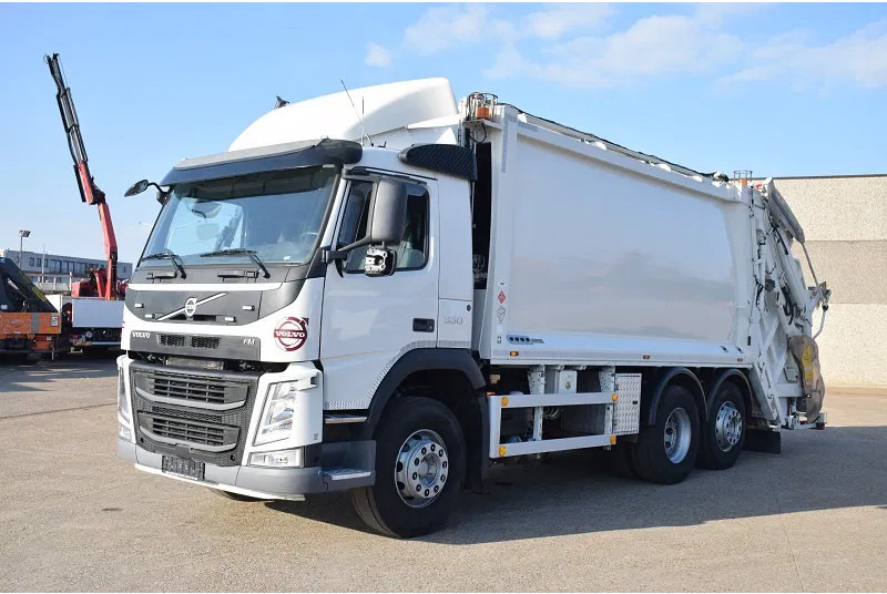 Volvo FM 330 - Truk sampah: gambar 1 Volvo FM 330 - Truk sampah: gambar 1