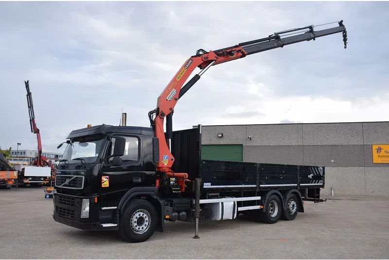Volvo FM 330 - Truk derek: gambar 1 Volvo FM 330 - Truk derek: gambar 1