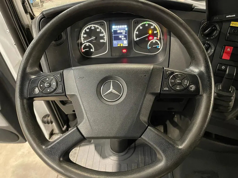 Mercedes-Benz Atego 1621 *Palfinger kraan*Containersysteem*luchtvering achteras*bluetooth - Hook lift, Truk derek: gambar 4 Mercedes-Benz Atego 1621 *Palfinger kraan*Containersysteem*luchtvering achteras*bluetooth - Hook lift, Truk derek: gambar 4