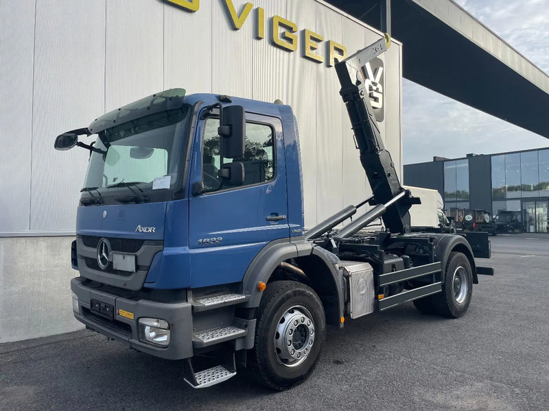Mercedes-Benz Axor 1833 *cruise control*bluetooth*airconditioning*differentieelslot - Hook lift: gambar 4 Mercedes-Benz Axor 1833 *cruise control*bluetooth*airconditioning*differentieelslot - Hook lift: gambar 4