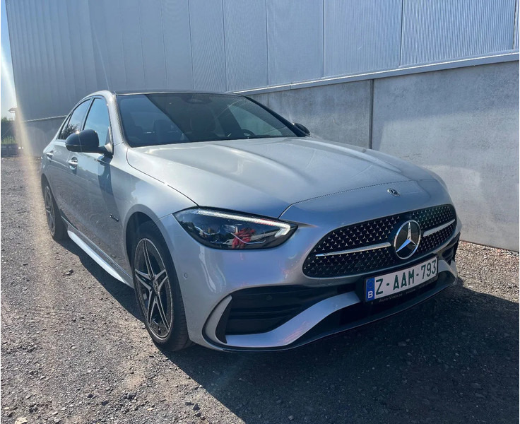 Mercedes-Benz C-Klasse C300e Sedan*AMG PAKKET*NIGHT PAKKET*HEADUPDISPL*360°CAM* - Mobil sedan: gambar 4 Mercedes-Benz C-Klasse C300e Sedan*AMG PAKKET*NIGHT PAKKET*HEADUPDISPL*360°CAM* - Mobil sedan: gambar 4