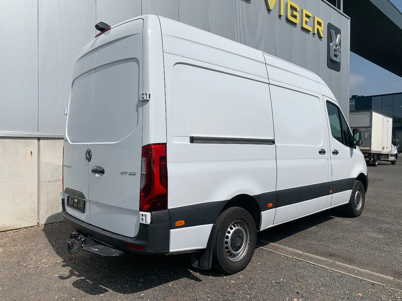 Mercedes-Benz Sprinter 317 CDI*L2H2*TREKHAAK 3,5TON*ACHTERUITRIJCAMERA*NAVI* - Van panel: gambar 2 Mercedes-Benz Sprinter 317 CDI*L2H2*TREKHAAK 3,5TON*ACHTERUITRIJCAMERA*NAVI* - Van panel: gambar 2