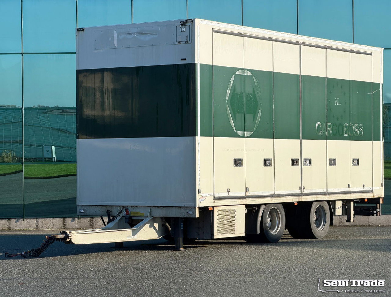 Burg VAN Beurden Isolated BOX Side Doors TRS Cooling Hydrarolls Holland-Trailer - Trailer berpendingin: gambar 1 Burg VAN Beurden Isolated BOX Side Doors TRS Cooling Hydrarolls Holland-Trailer - Trailer berpendingin: gambar 1