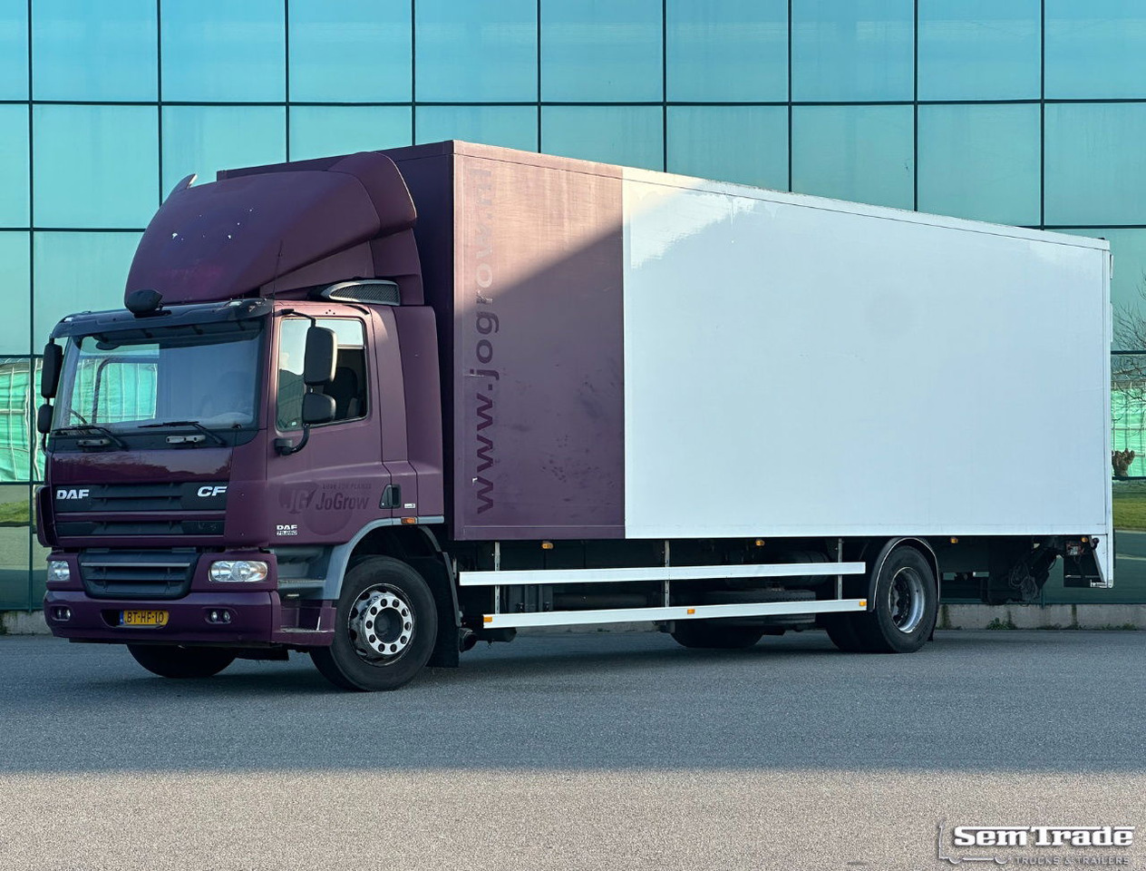 DAF CF 75 Isolated BOX + Heater Tail Lift 478.000 KM Holland-Truck - Truk box: gambar 1 DAF CF 75 Isolated BOX + Heater Tail Lift 478.000 KM Holland-Truck - Truk box: gambar 1