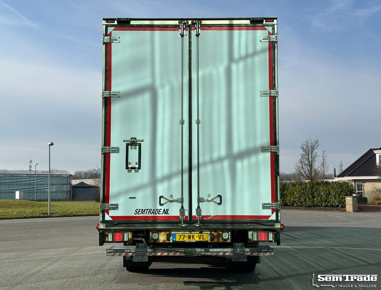 DAF XF 480 FAR SSC 6X2 50 CC Combi 2x Lift Carrier TRS Iceland TOP Condition NL - Truk berpendingin: gambar 4 DAF XF 480 FAR SSC 6X2 50 CC Combi 2x Lift Carrier TRS Iceland TOP Condition NL - Truk berpendingin: gambar 4