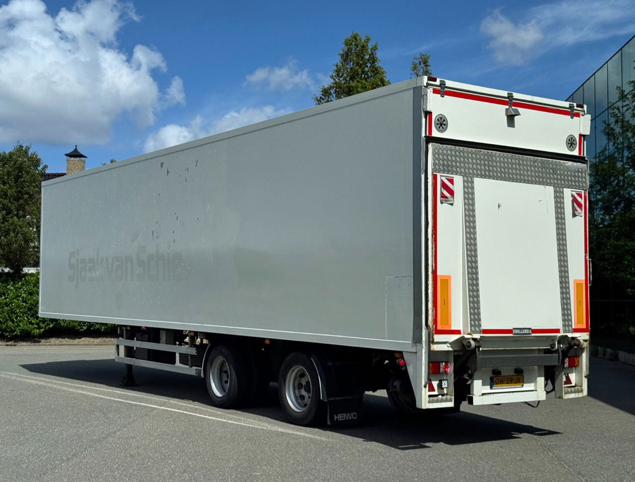 HTF 2-AS Heiwo 1240 x 250 x 272 CM Inwendig Stuuras Laadklep APK TOT 07-2026 - Semi-trailer kotak tertutup: gambar 3 HTF 2-AS Heiwo 1240 x 250 x 272 CM Inwendig Stuuras Laadklep APK TOT 07-2026 - Semi-trailer kotak tertutup: gambar 3