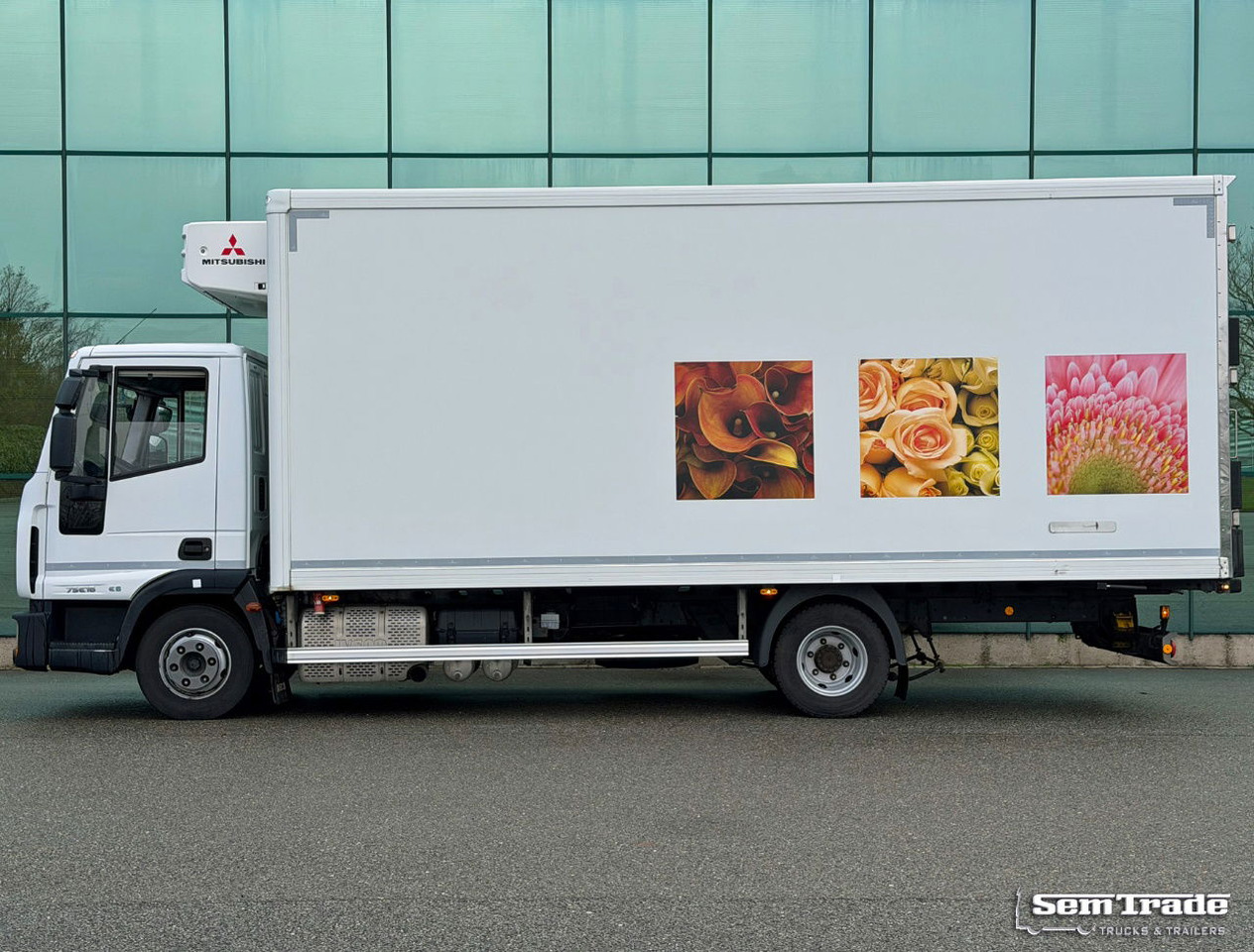 Iveco EuroCargo 75 E16 Junge Isolated BOX Mitsubishi Cooling Smart Tacho 2 TOP Condition - Truk berpendingin: gambar 2 Iveco EuroCargo 75 E16 Junge Isolated BOX Mitsubishi Cooling Smart Tacho 2 TOP Condition - Truk berpendingin: gambar 2