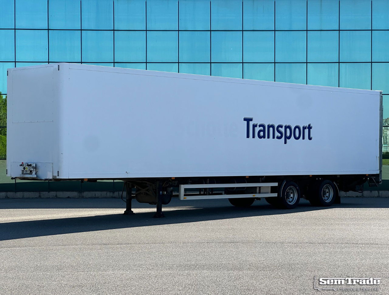 Jumbo 2 Alxe SOR Isolated BOX Tail Lift Steering Axle Holland-Trailer - Semi-trailer kotak tertutup: gambar 1 Jumbo 2 Alxe SOR Isolated BOX Tail Lift Steering Axle Holland-Trailer - Semi-trailer kotak tertutup: gambar 1