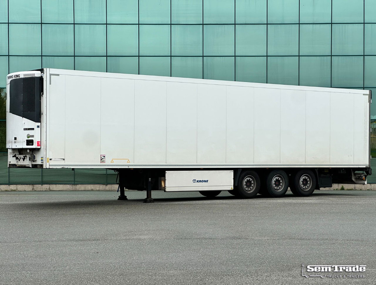 Krone TKS Thermo King SLXe Spectrum BI-Temp Lift Axle Holland-Trailer - Semi-trailer berpendingin: gambar 1 Krone TKS Thermo King SLXe Spectrum BI-Temp Lift Axle Holland-Trailer - Semi-trailer berpendingin: gambar 1