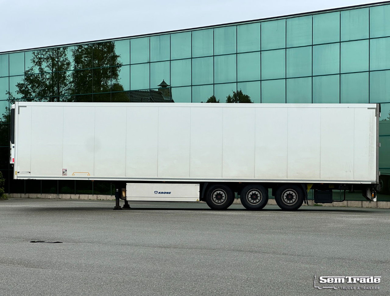 Krone TKS Thermo King SLXe Spectrum BI-Temp Lift Axle Holland-Trailer - Semi-trailer berpendingin: gambar 2 Krone TKS Thermo King SLXe Spectrum BI-Temp Lift Axle Holland-Trailer - Semi-trailer berpendingin: gambar 2