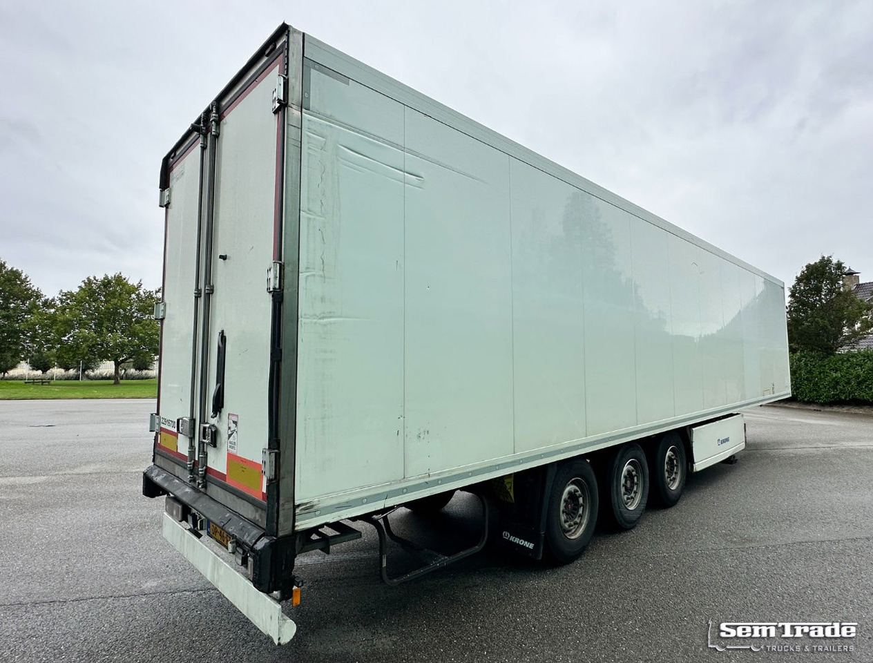 Krone TKS Thermo King SLXe Spectrum BI-Temp Lift Axle Holland-Trailer - Semi-trailer berpendingin: gambar 5 Krone TKS Thermo King SLXe Spectrum BI-Temp Lift Axle Holland-Trailer - Semi-trailer berpendingin: gambar 5