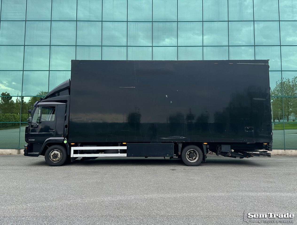 MAN LE 220C Euro 3 Isolated BOX + BOX Heater 740 x 240 x 295 CM Inside Holland Truck - Truk box: gambar 2 MAN LE 220C Euro 3 Isolated BOX + BOX Heater 740 x 240 x 295 CM Inside Holland Truck - Truk box: gambar 2