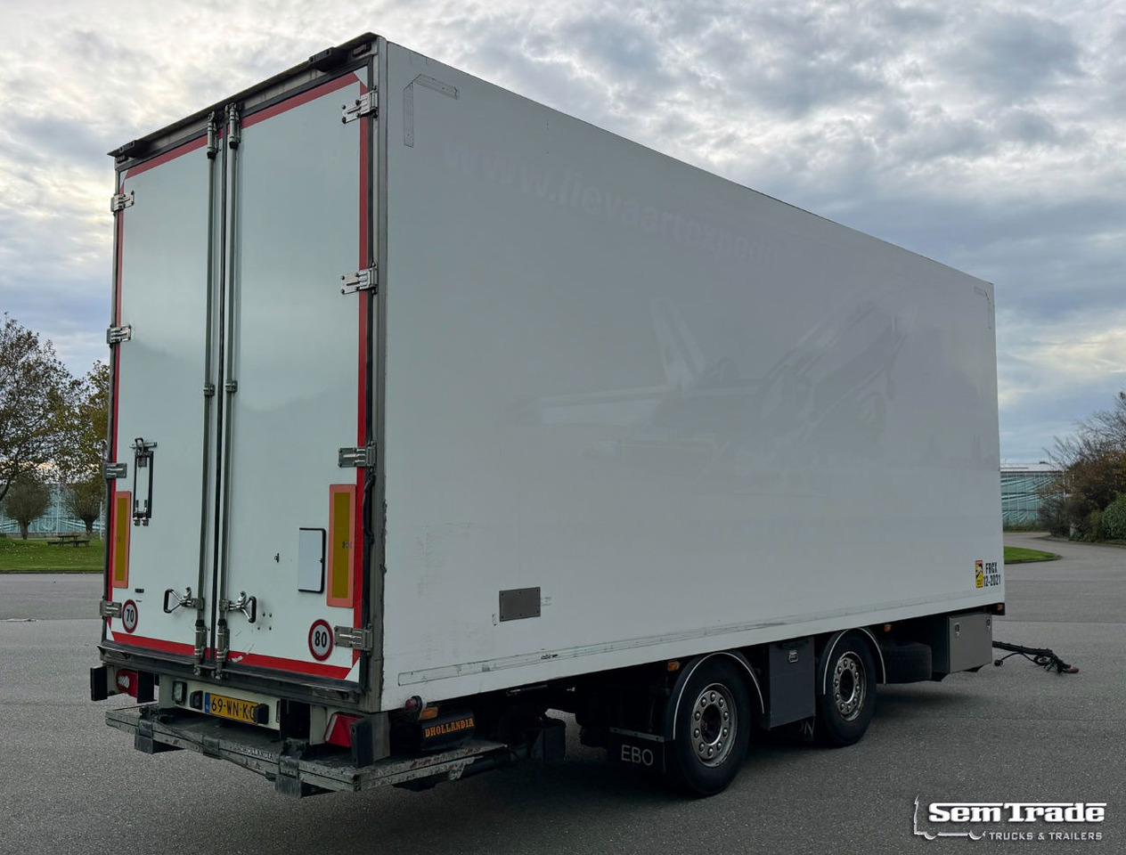 Van Weel VW 18000 VW EBO Isolated BOX TRS Cooling Tail Lift NL-Trailer - Peralatan lainnya: gambar 4 Van Weel VW 18000 VW EBO Isolated BOX TRS Cooling Tail Lift NL-Trailer - Peralatan lainnya: gambar 4