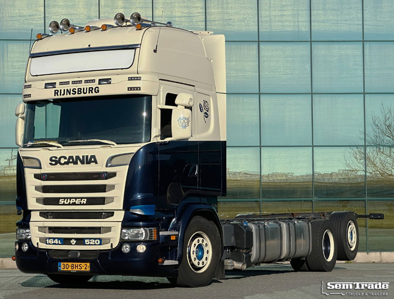 Scania R520 V8 King Full AIR Retarder NEW Clutch Good Tires Holland-Truck - Truk sasis: gambar 1 Scania R520 V8 King Full AIR Retarder NEW Clutch Good Tires Holland-Truck - Truk sasis: gambar 1