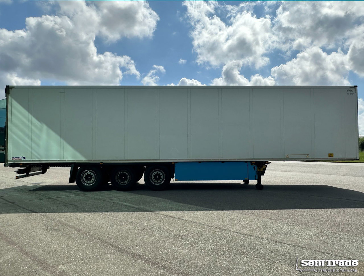 Schmitz Cargobull SCBS3B Thermo King SLXe 300 Lift Axle Holland-Trailer 4 Pieces IN Stock - Semi-trailer berpendingin: gambar 5 Schmitz Cargobull SCBS3B Thermo King SLXe 300 Lift Axle Holland-Trailer 4 Pieces IN Stock - Semi-trailer berpendingin: gambar 5