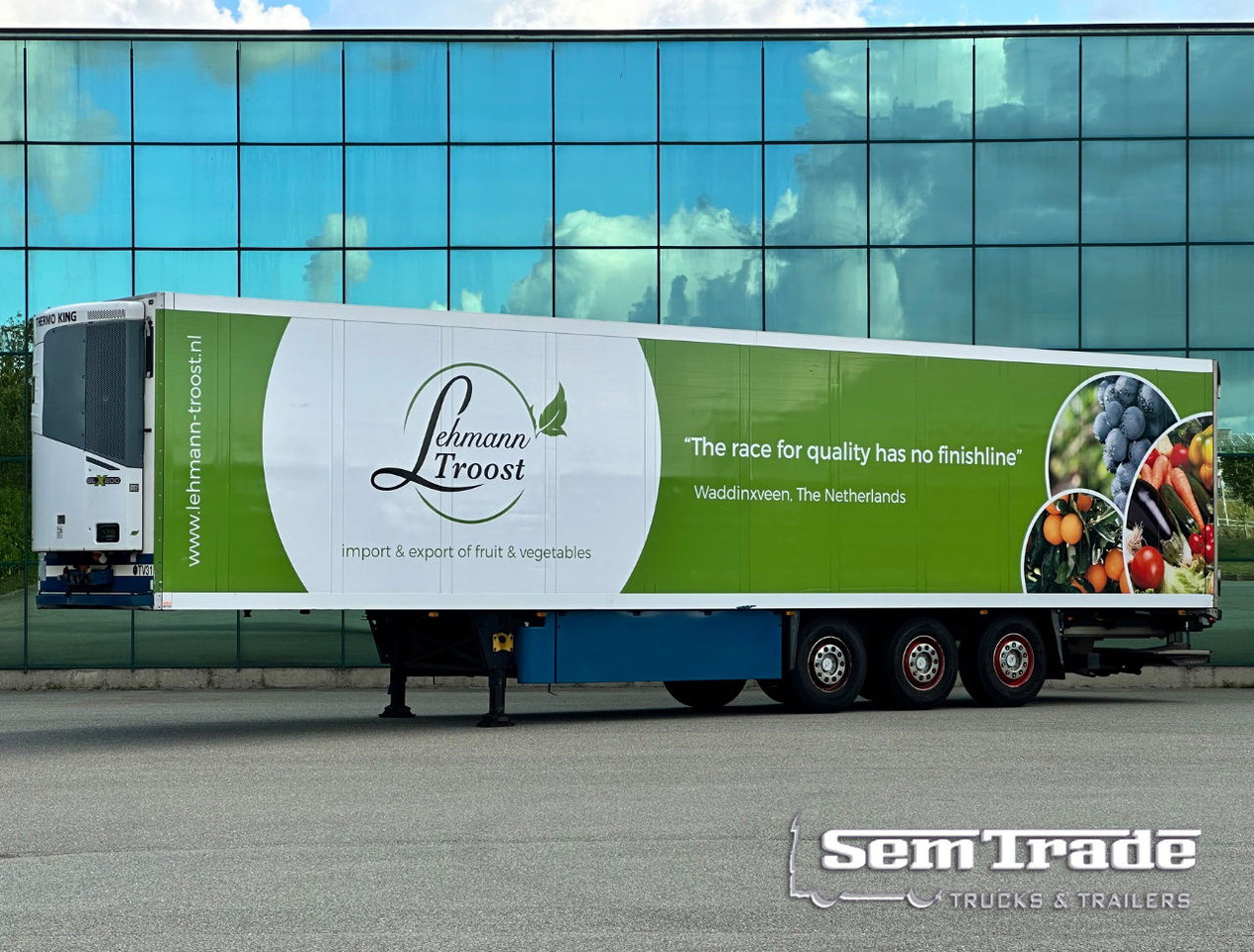 Schmitz Cargobull SKO 24 Thermo King SLX 200 Only 3645 Engine Hours 2X Lift Axle Flowerwide 270 CM High Inside Tail Lift NL-Trailer - Semi-trailer berpendingin: gambar 1 Schmitz Cargobull SKO 24 Thermo King SLX 200 Only 3645 Engine Hours 2X Lift Axle Flowerwide 270 CM High Inside Tail Lift NL-Trailer - Semi-trailer berpendingin: gambar 1