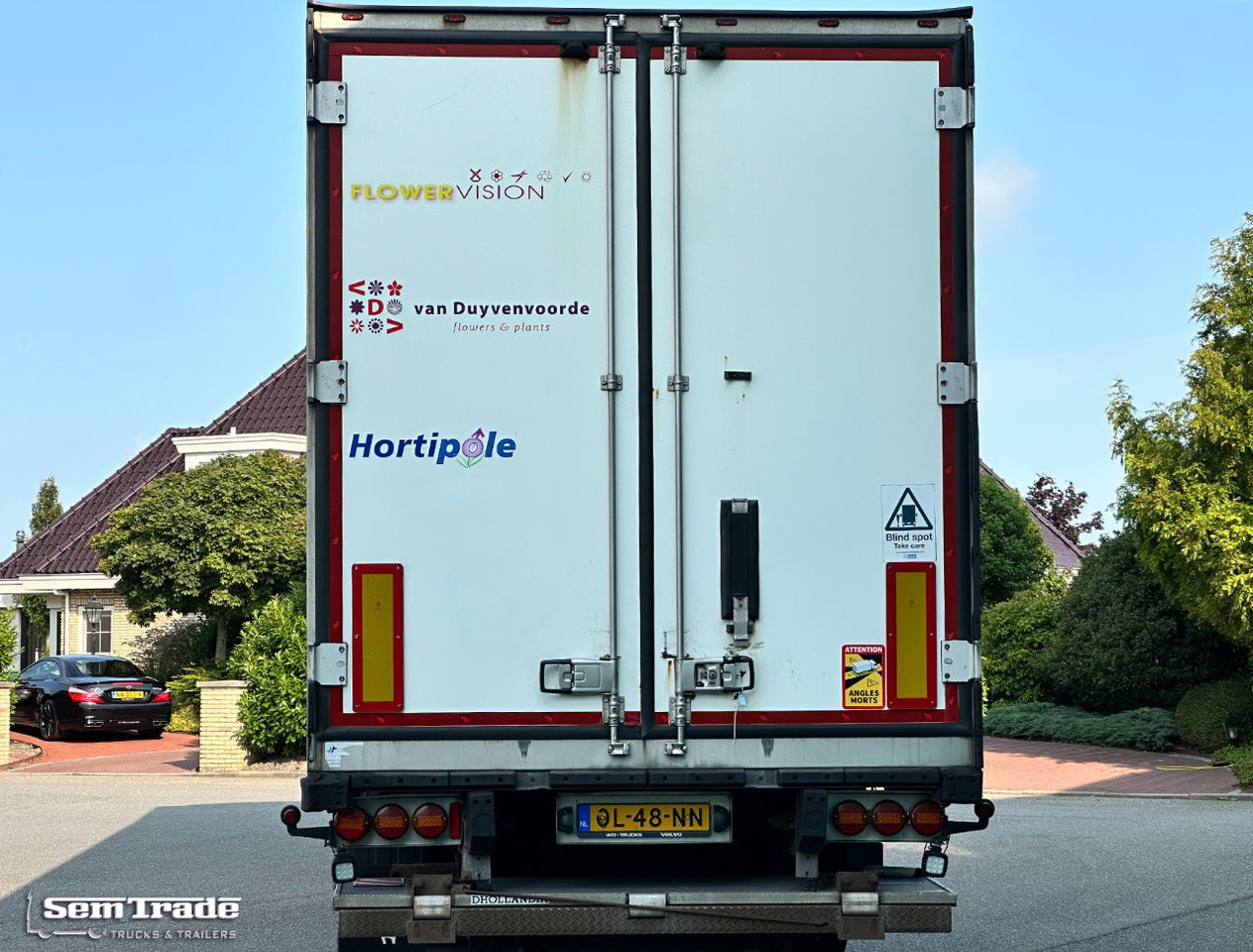 Schmitz Cargobull SKO24 Carrier Vector 1850 2X Lift Axle Flowerwide 270 CM High Holland Trailer - Semi-trailer berpendingin: gambar 4 Schmitz Cargobull SKO24 Carrier Vector 1850 2X Lift Axle Flowerwide 270 CM High Holland Trailer - Semi-trailer berpendingin: gambar 4