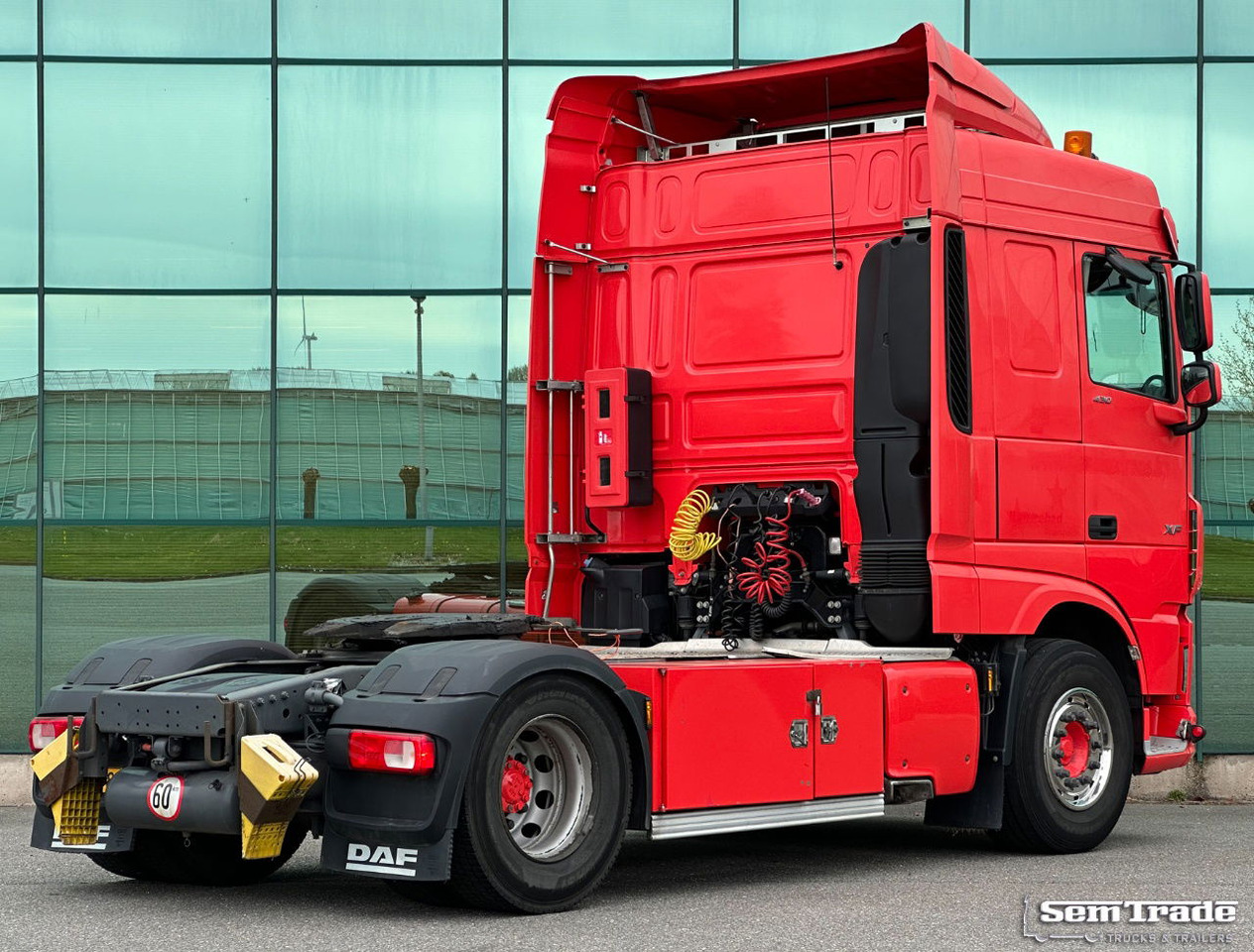 DAF XF 430 SC Euro 6 Only 460.000 KM Retarder - Intarder TOP Condition - Tractor head: gambar 4 DAF XF 430 SC Euro 6 Only 460.000 KM Retarder - Intarder TOP Condition - Tractor head: gambar 4