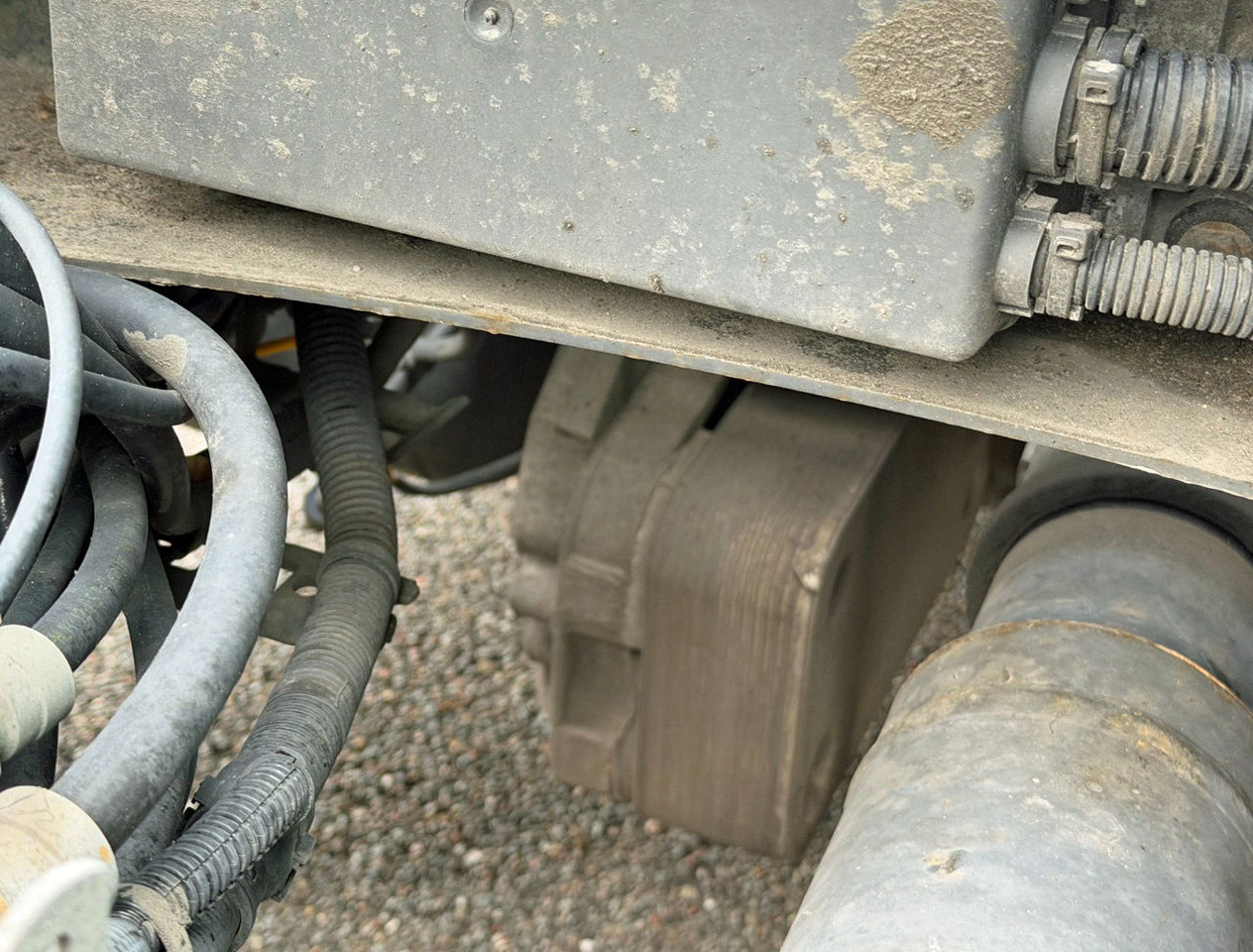 Tractor head Volvo FH 500 Retarder Globetrotter XL 2x Tanks Special Interior TOP Condition NL Truck: gambar 19