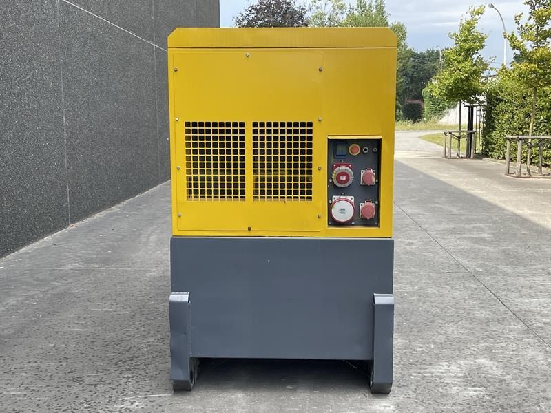 Atlas-Copco QAS 150 - Genset: gambar 2 Atlas-Copco QAS 150 - Genset: gambar 2